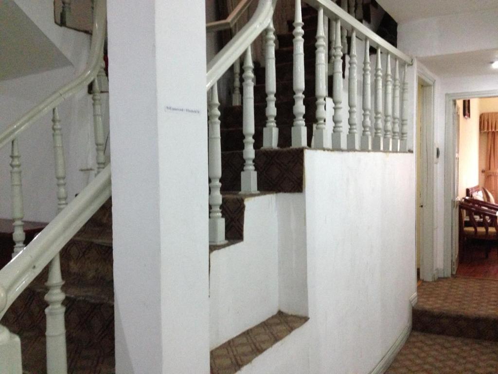 - Ba Trung Hotel